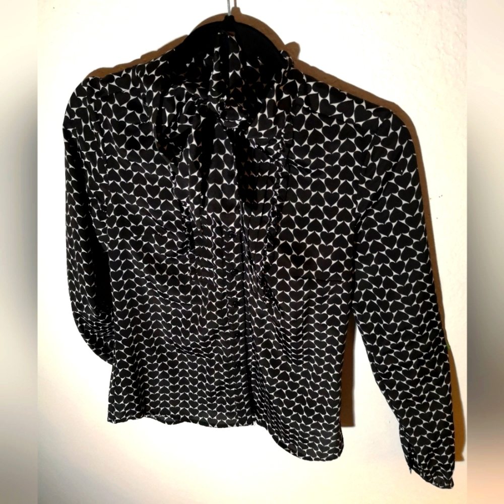 "Alice in Wonderland" Spade Pattern Blouse SMALL